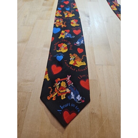 Disney Winnie The Pooh Men's Black Blue Red Hearts Tigger Eeyore Piglet Neck Tie - Picture 2 of 9